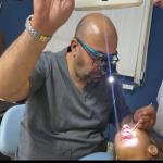 اخصائي طب و جراحة الفم وتجميل الاسنان 