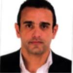 أخصائي تركيبات و زراعة و تجميل الاسنان 