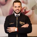 اخصائي التركيبات والحشوات التجميلية والعلاجية و حشو العصب وخلع و جراحات الاسنان