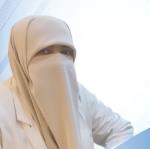 اخصائية طب و جراحة الفم و تقويم الاسنان و طب الاسنان التجميلي اخصائية طب و جراحة الفم و تقويم الاسنان و طب الاسنان التجميلي