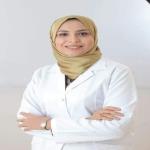 اخصائيه الامراض الجلديه و التجميل.