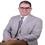 استشارى جراحة العظام والمفاصل والعمود الفقرى