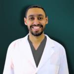 أخصائي طب الأسنان العام