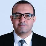 مدرس واستشارى الامراض الباطنيه والسكر وامراض وزراعه الكلى 