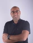 أخصائي طب الفم و الأسنان -معيد بكلية طب الفم و الاسنان- زميل كلية الجراحين الملكية لندن