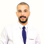 أخصائي أمراض الكلي