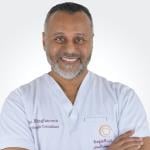 احجز الان مع محمد باغريب استشاري تقويم الاسنان في العليا استشاري تقويم الاسنان