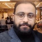 أخصائي طب و جراحة الفم و تجميل الاسنان