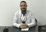 اخصائي طب و جراحة الفم و الاسنان