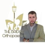 استشاري جراحه العظام والمفاصل والكسور (استشاري جراحه الركبه والورك والكتف)