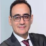 استشاري طب و جراحة الفم و الاسنان و تجميل الاسنان