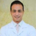 احجز الان مع علي السكرمي استشاري طب وجراحة العيون في التجمع استشاري طب وجراحة العيون