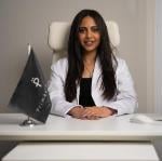أخصائي تجميل الأسنان، جامعة مصر للعلوم و التكنولوجيا. 