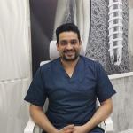 أخصائي زراعة وتركيبات الأسنان أخصائي زراعة وتركيبات الأسنان