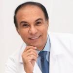 استشاري طب و جراحة العيون 