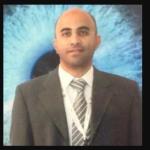 استاذ م و استشارى طب و جراحة العيون-القصر العينى